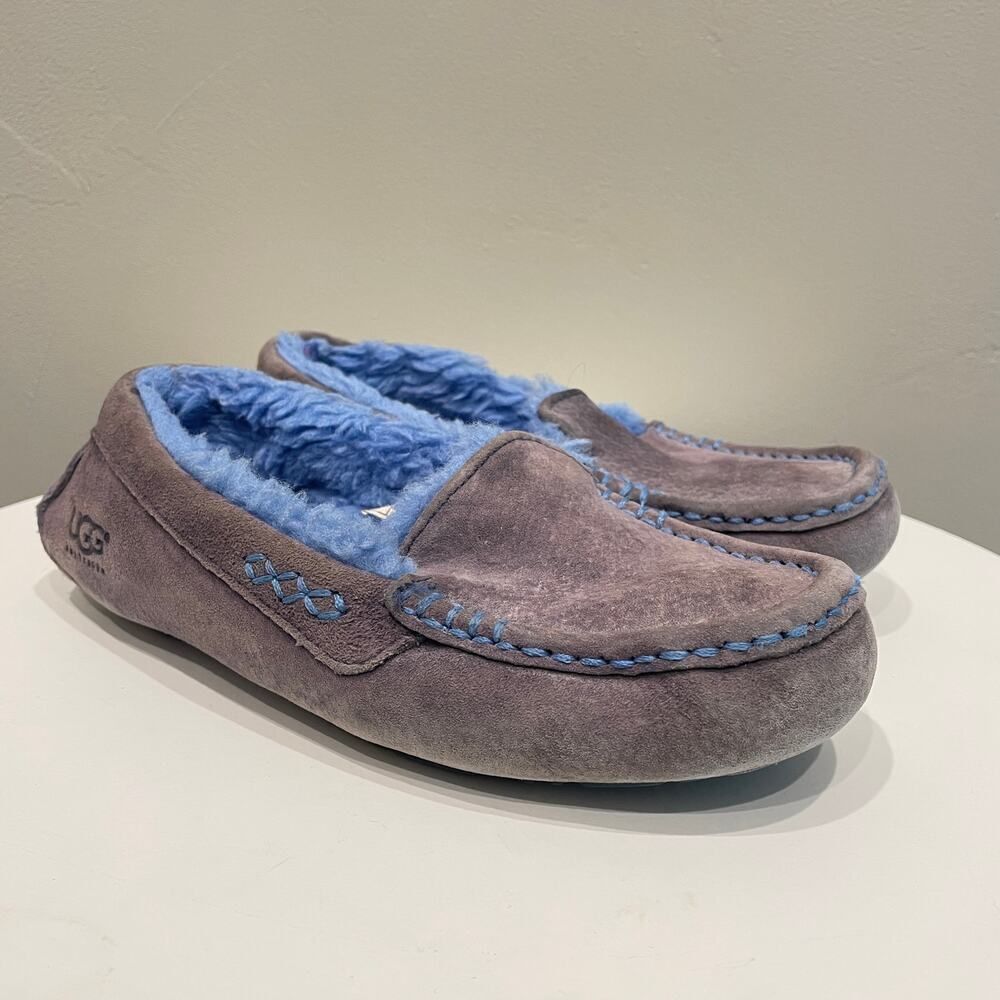 UGG Women’s Ansley Sheepskin Moccasin Slipper - Size: 5